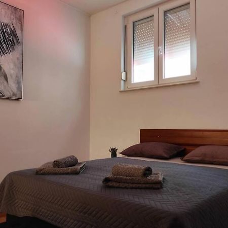 Spacious Apartment Near City Center And The Beach Сплит Екстериор снимка