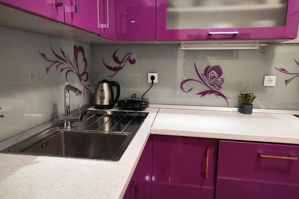Spacious Apartment Near City Center And The Beach Сплит Екстериор снимка