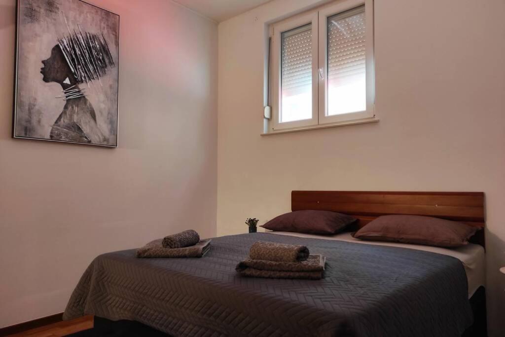 Spacious Apartment Near City Center And The Beach Сплит Екстериор снимка