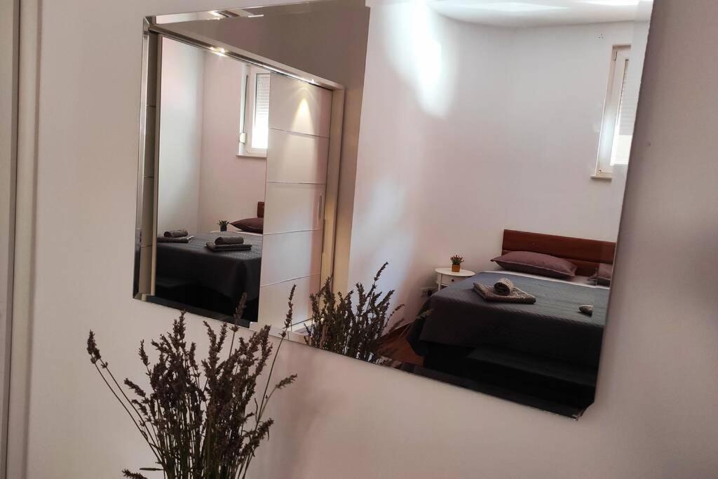 Spacious Apartment Near City Center And The Beach Сплит Екстериор снимка