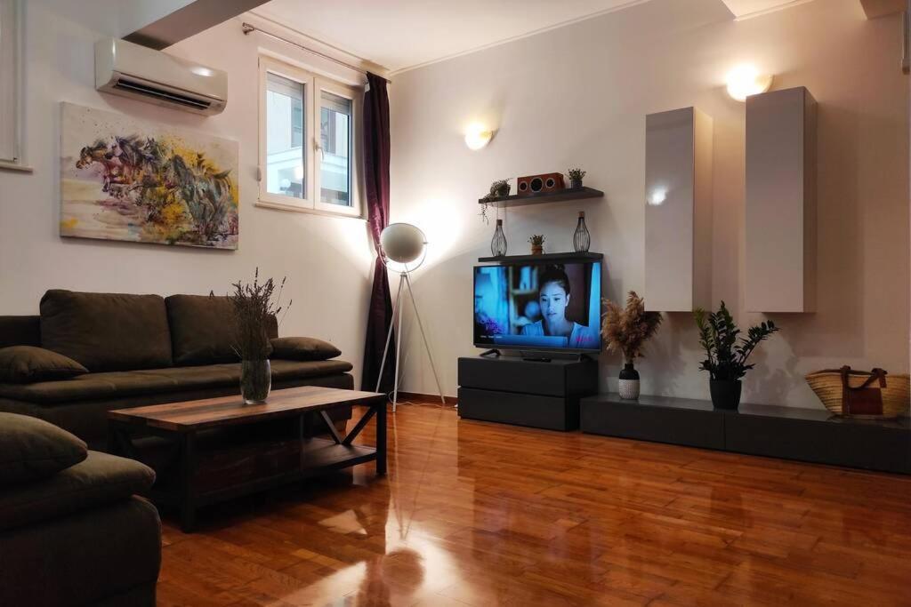 Spacious Apartment Near City Center And The Beach Сплит Екстериор снимка
