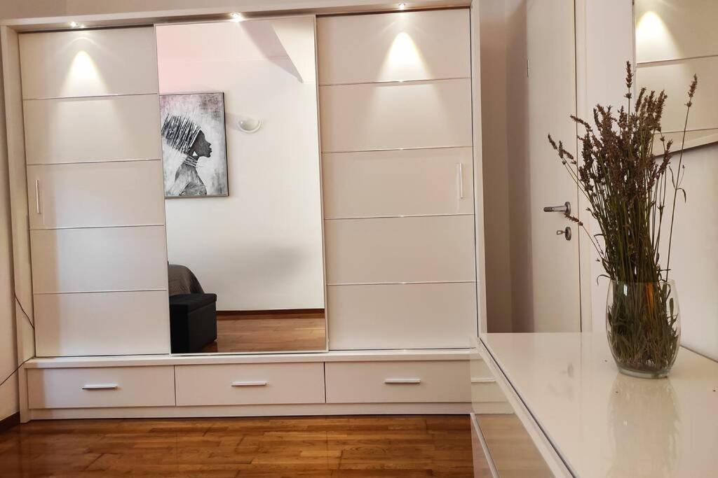 Spacious Apartment Near City Center And The Beach Сплит Екстериор снимка